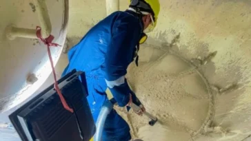 Water tank cleaning services in Dubai