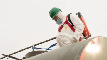 water tank cleaning in Dubai