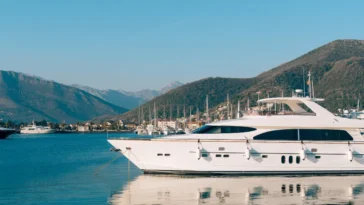 Yacht Rental